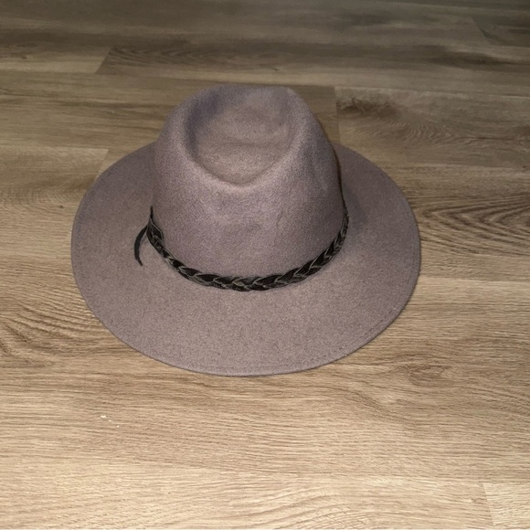 DeLuxe Quality Vintage Lavender Purple Fedora Hat with Black Braided Trim - Picture 4 of 10